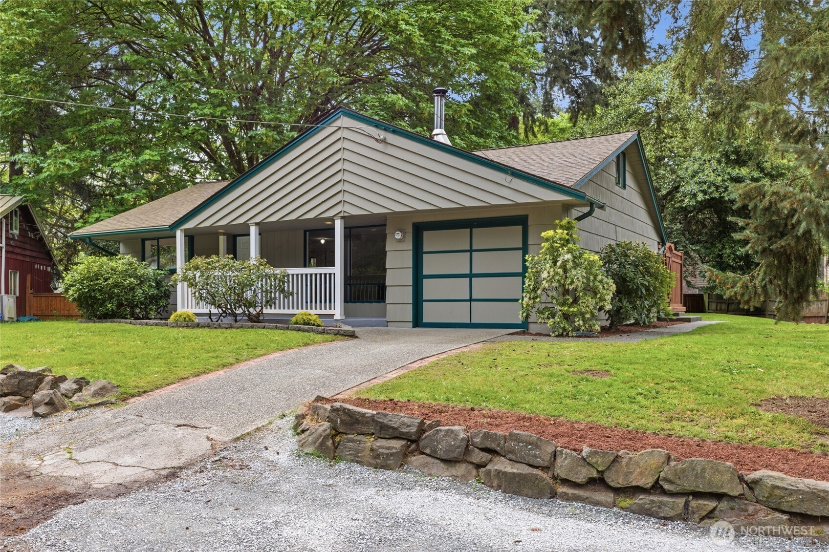 1013 NE 126th Street , Seattle, WA 98125