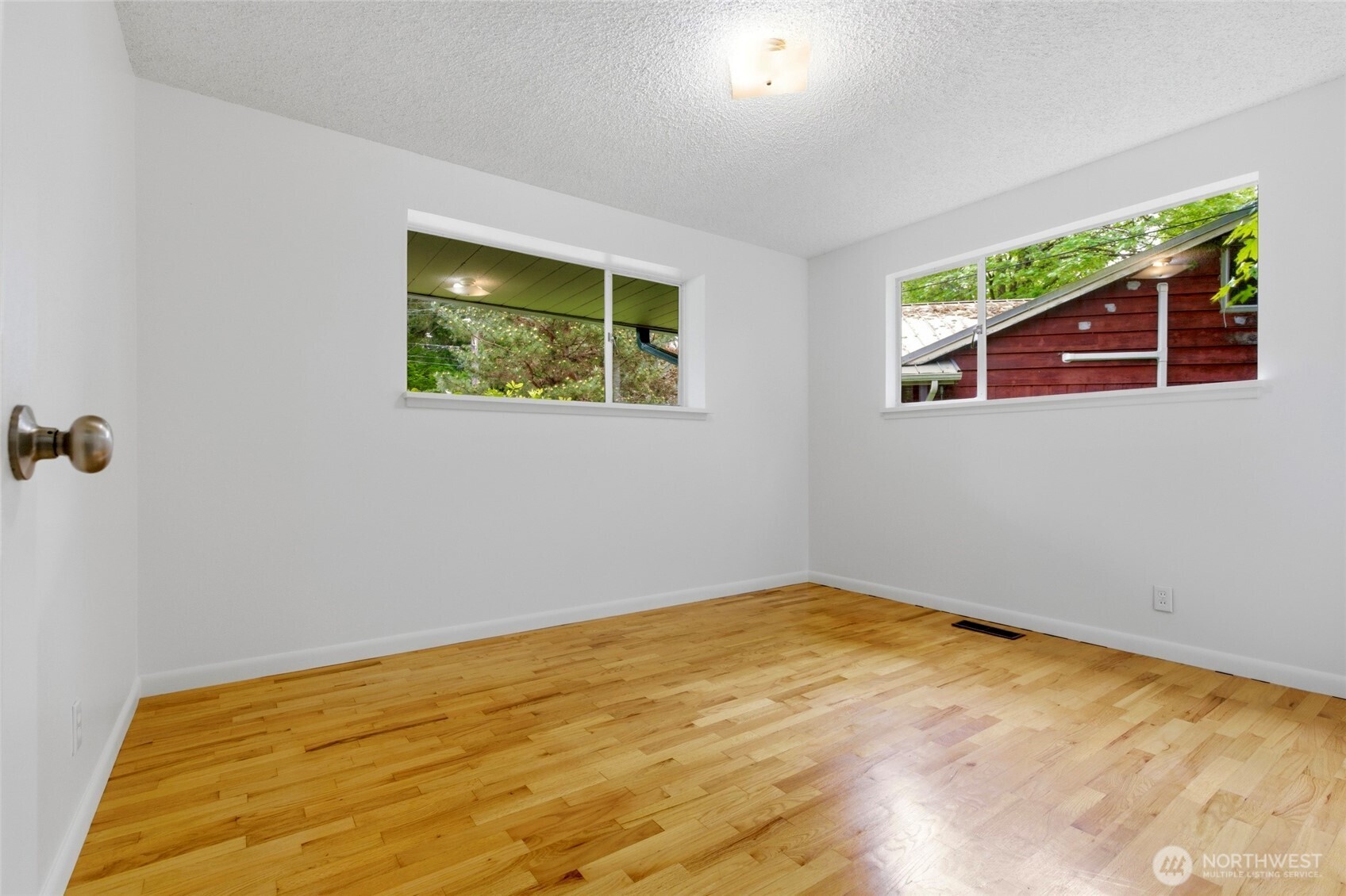 1013 NE 126th Street , Seattle, WA 98125