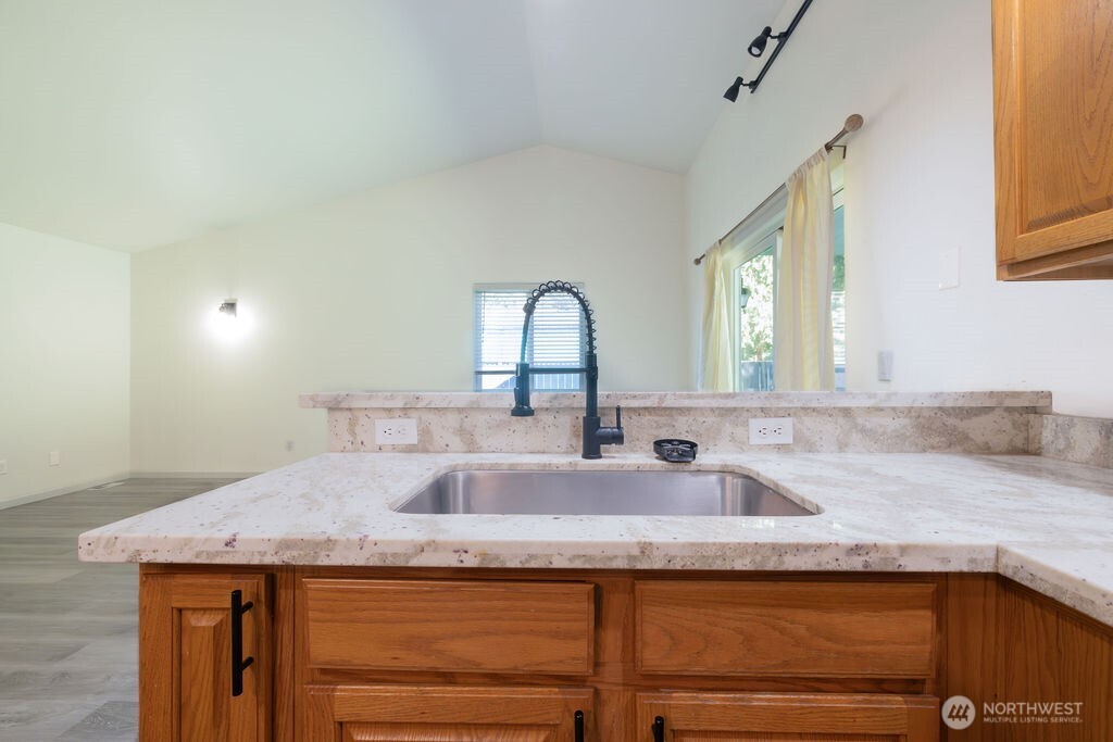 10720 Eustis Hunt Road E, Graham, WA 98338