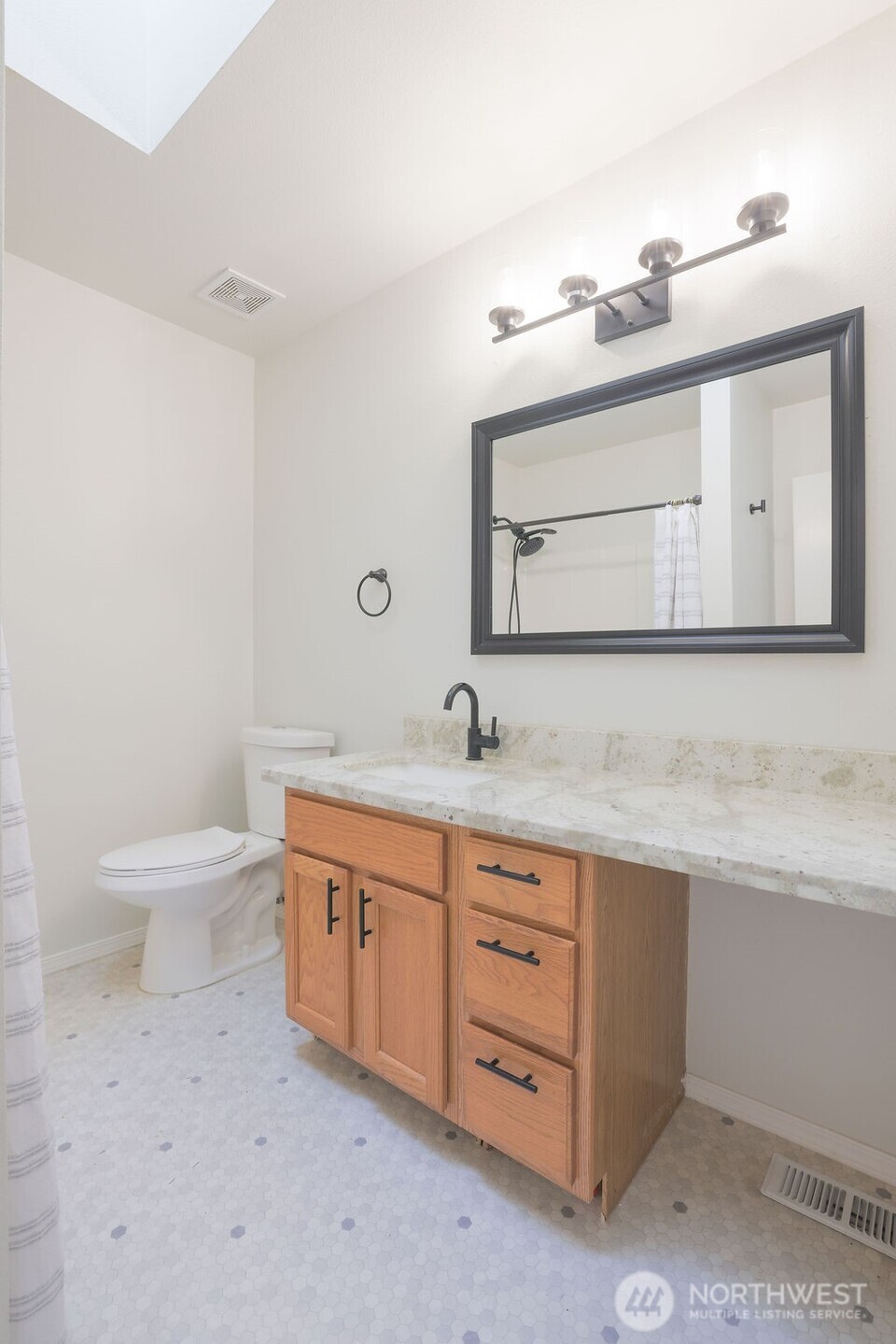 10720 Eustis Hunt Road E, Graham, WA 98338