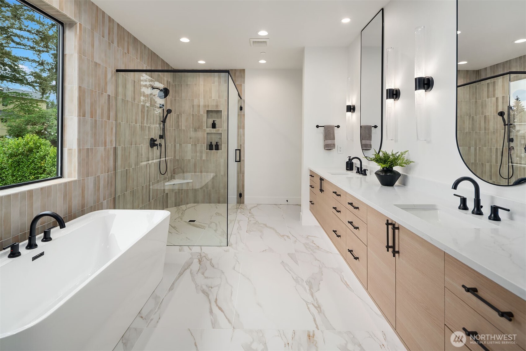 16026 Main Street , Bellevue, WA 98008