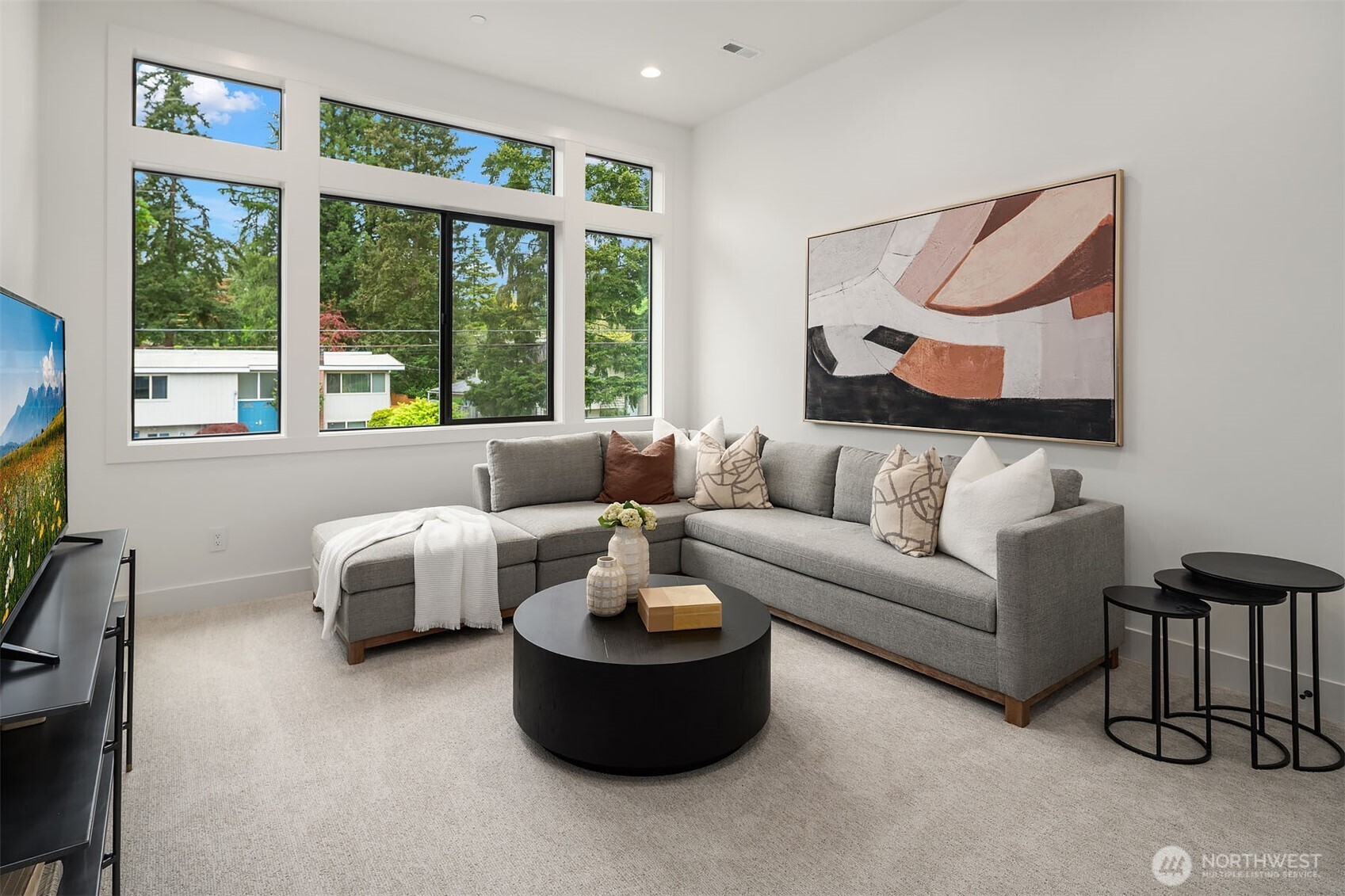 16026 Main Street , Bellevue, WA 98008