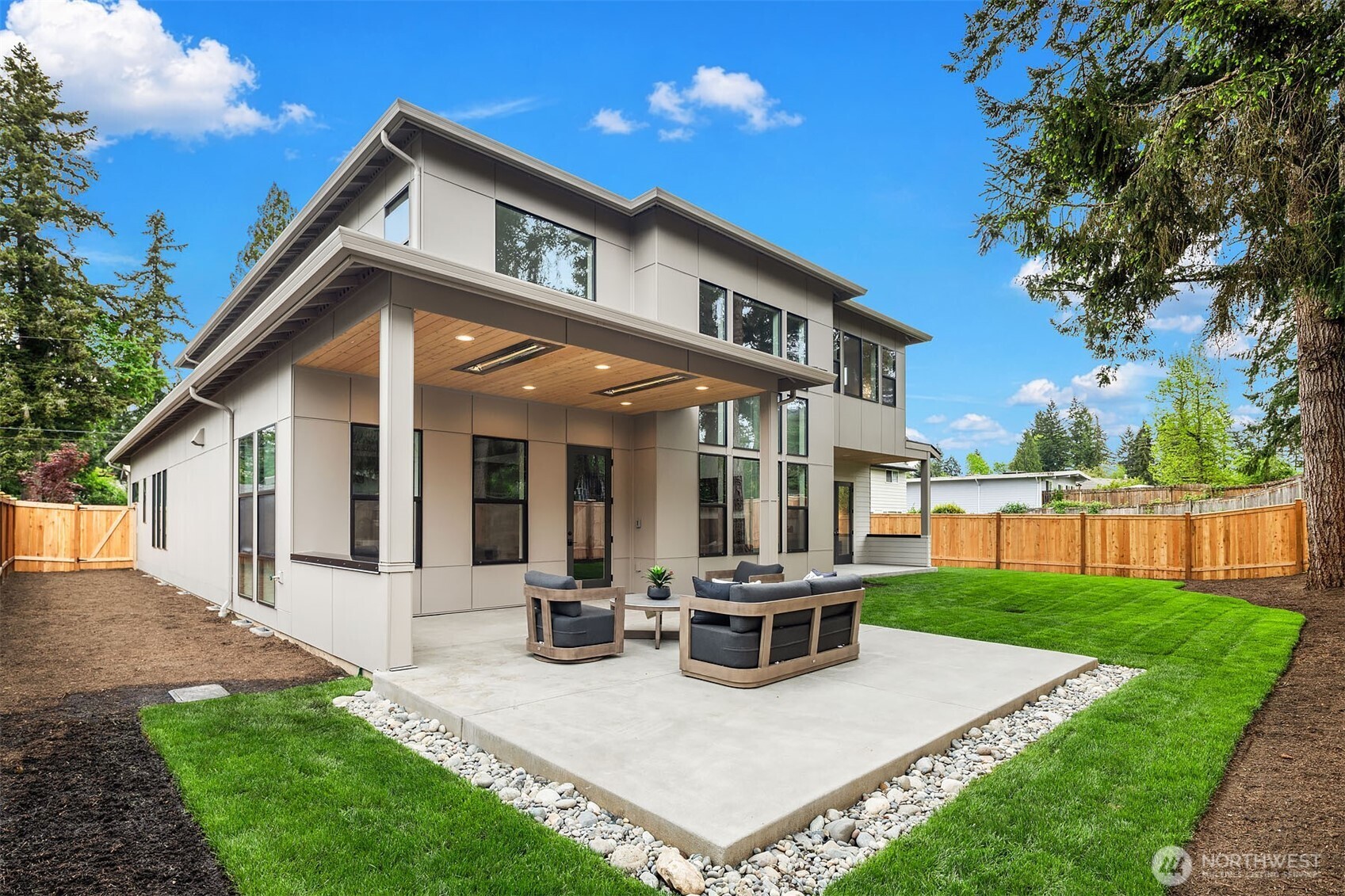 16026 Main Street , Bellevue, WA 98008