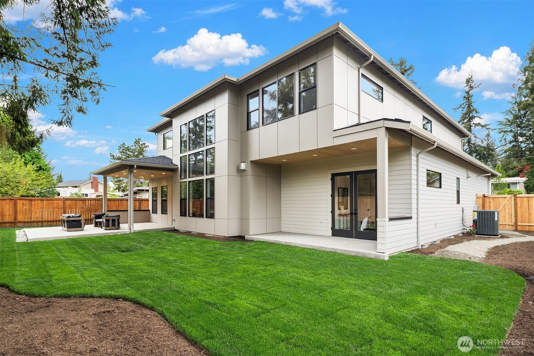 16026 Main Street , Bellevue, WA 98008