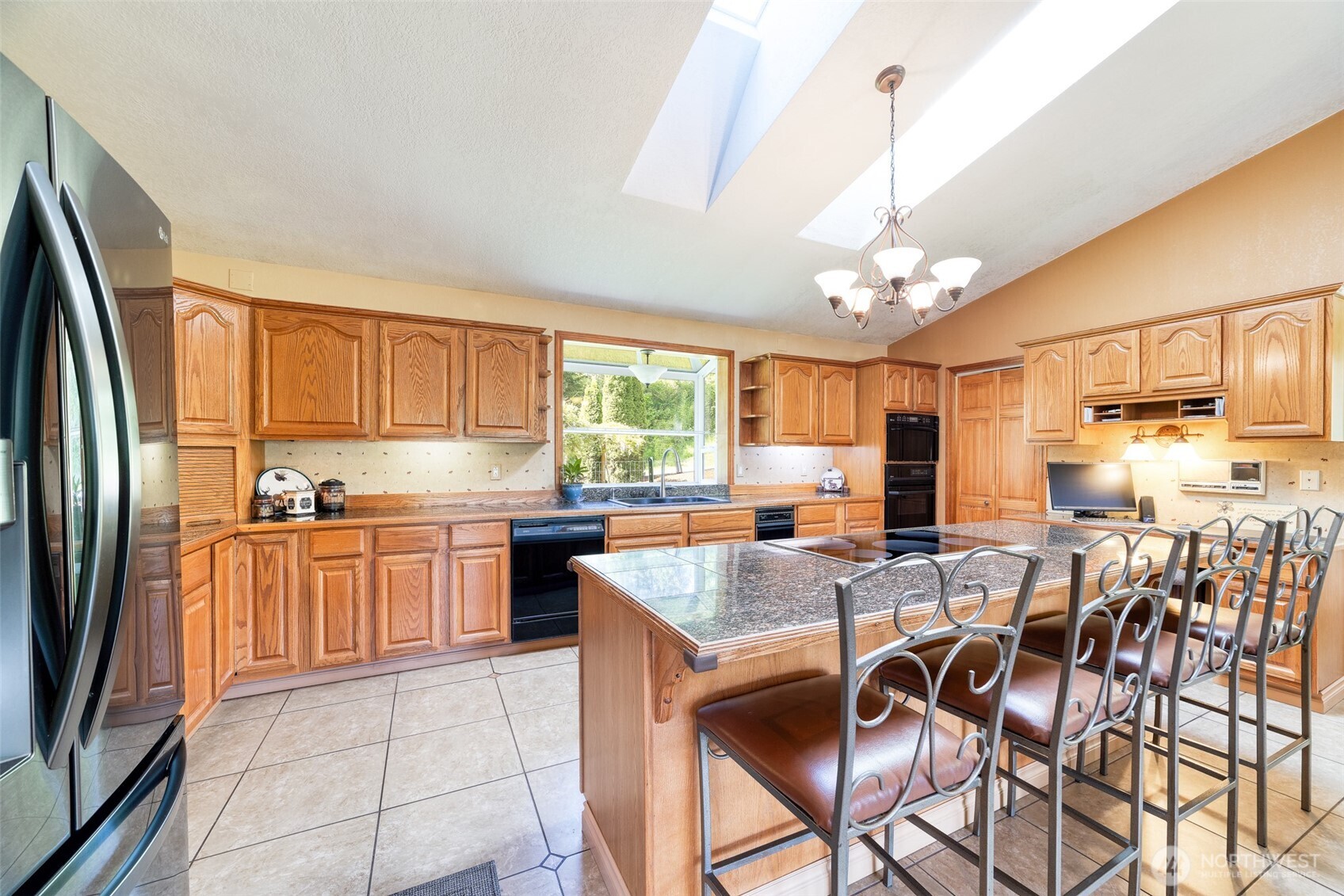 4607 44th Avenue E, Tacoma, WA 98443