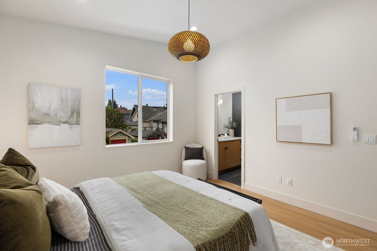 3307 S Hanford Street , Seattle, WA 98144