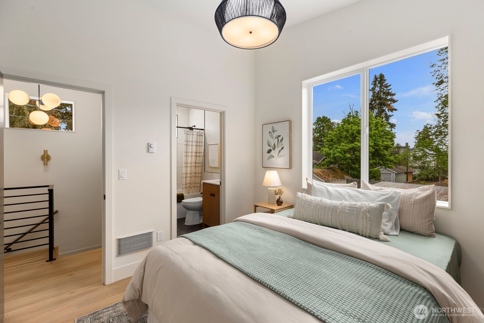 3307 S Hanford Street , Seattle, WA 98144