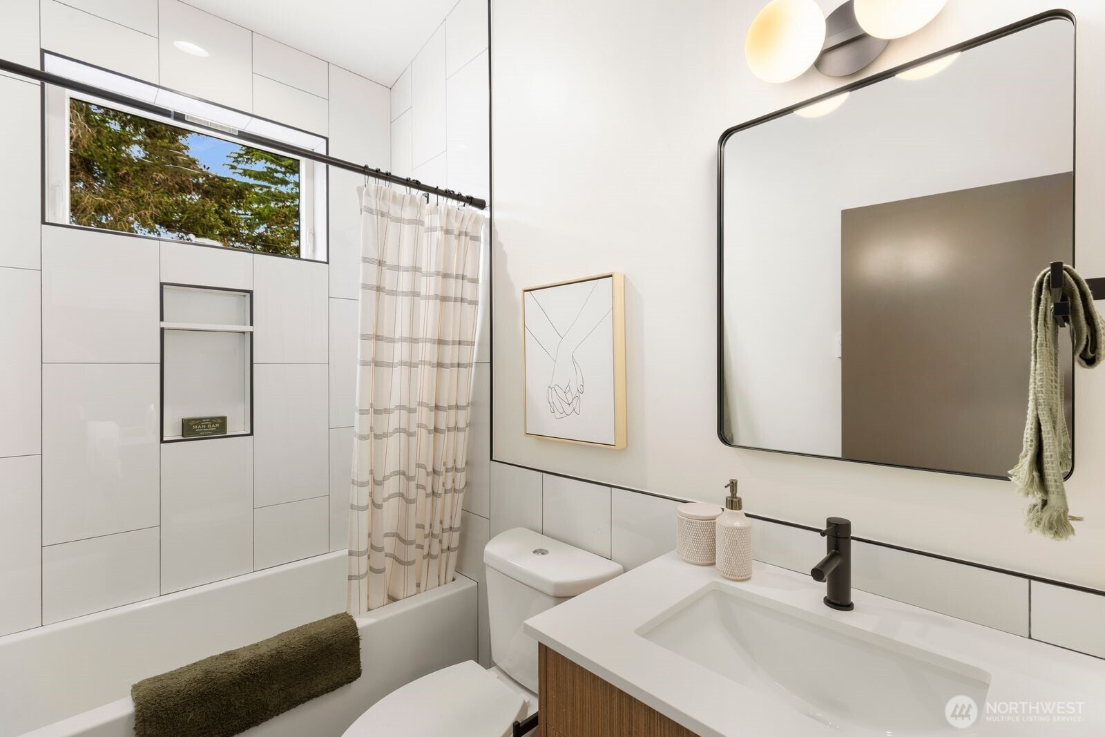 3307 S Hanford Street , Seattle, WA 98144