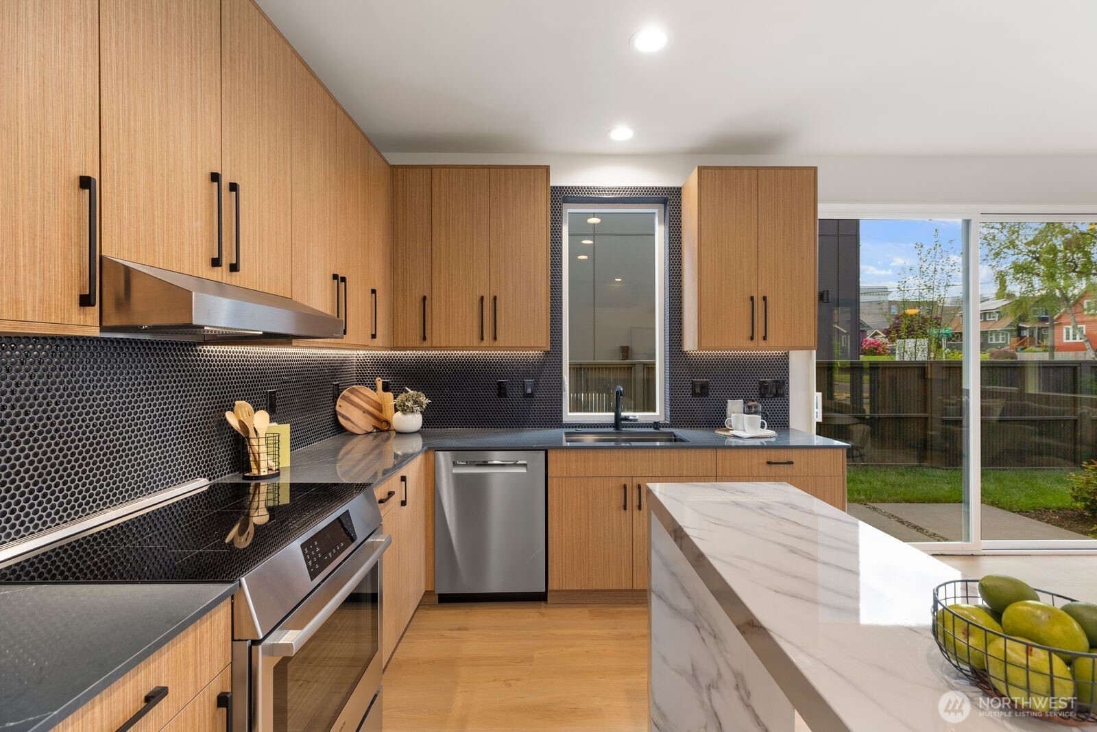 3307 S Hanford Street , Seattle, WA 98144