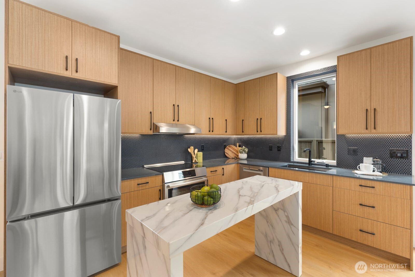 3307 S Hanford Street , Seattle, WA 98144