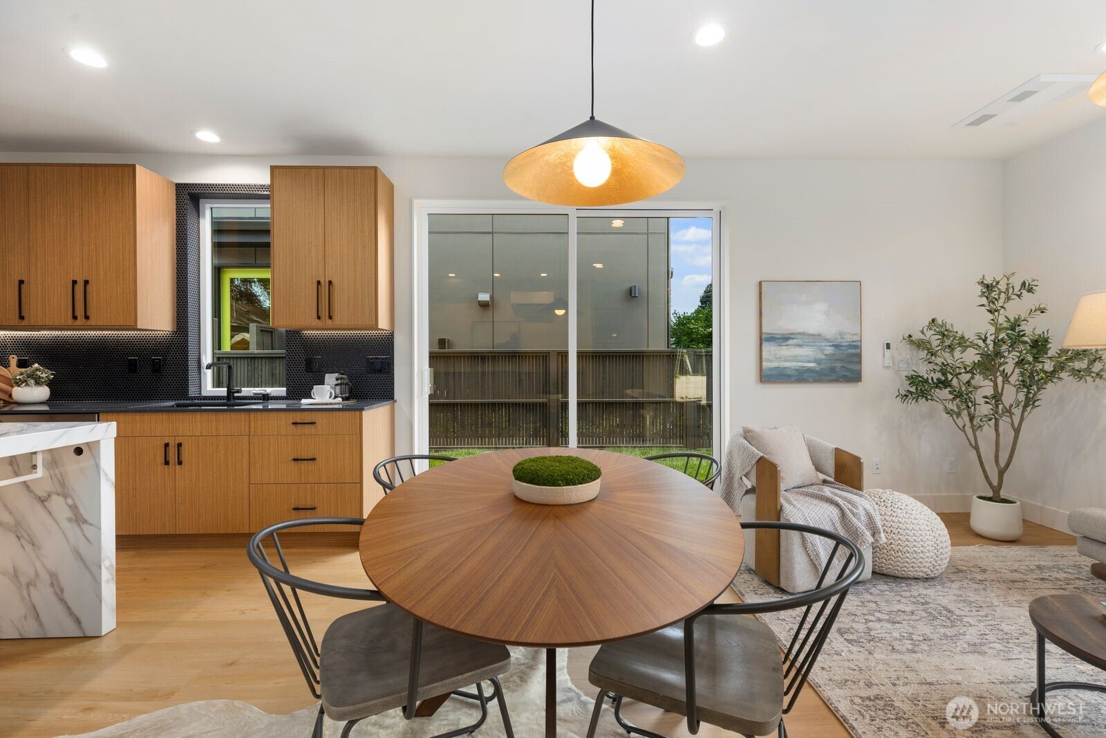 3307 S Hanford Street , Seattle, WA 98144