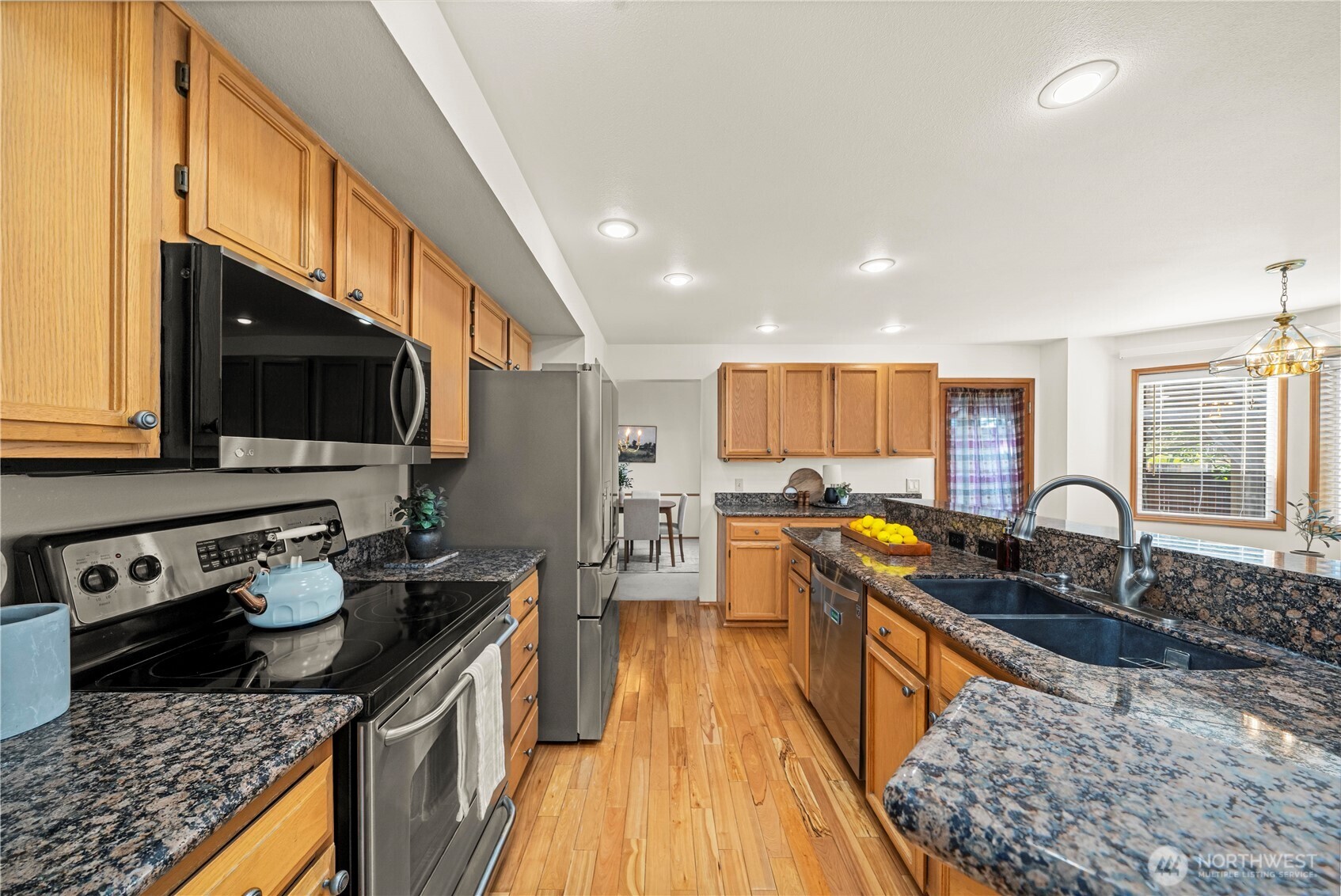 826 SW 347th Court , Federal Way, WA 98023