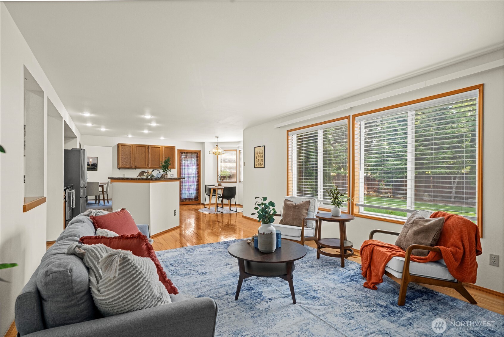826 SW 347th Court , Federal Way, WA 98023