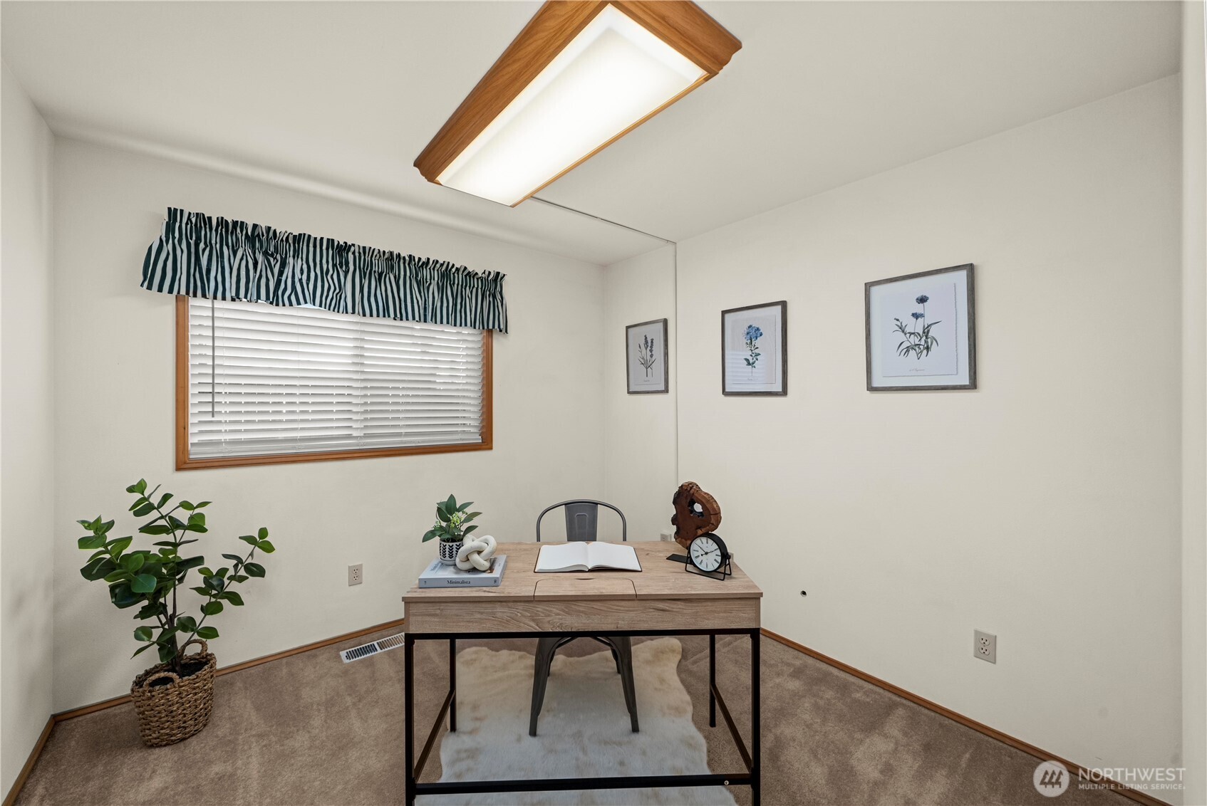 826 SW 347th Court , Federal Way, WA 98023