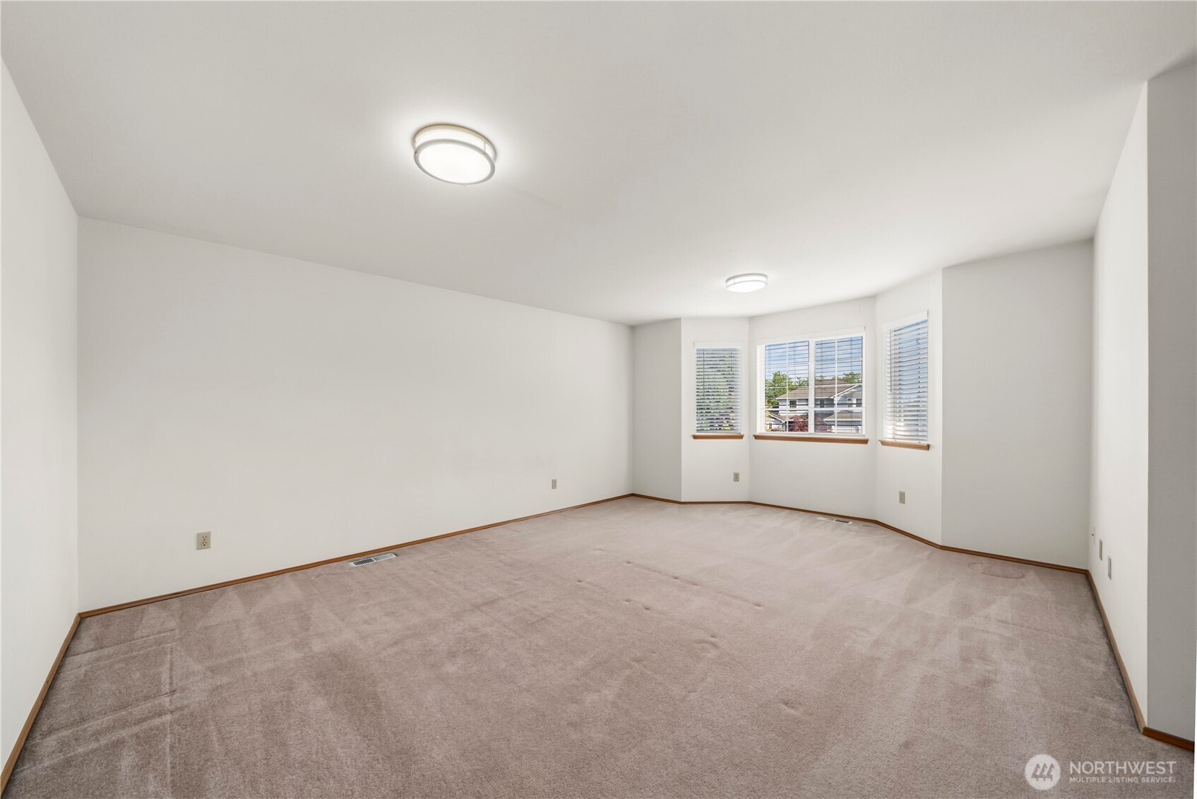 826 SW 347th Court , Federal Way, WA 98023