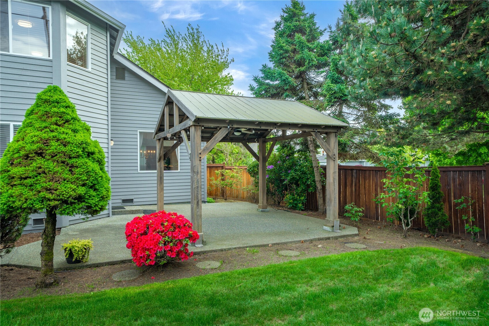 826 SW 347th Court , Federal Way, WA 98023