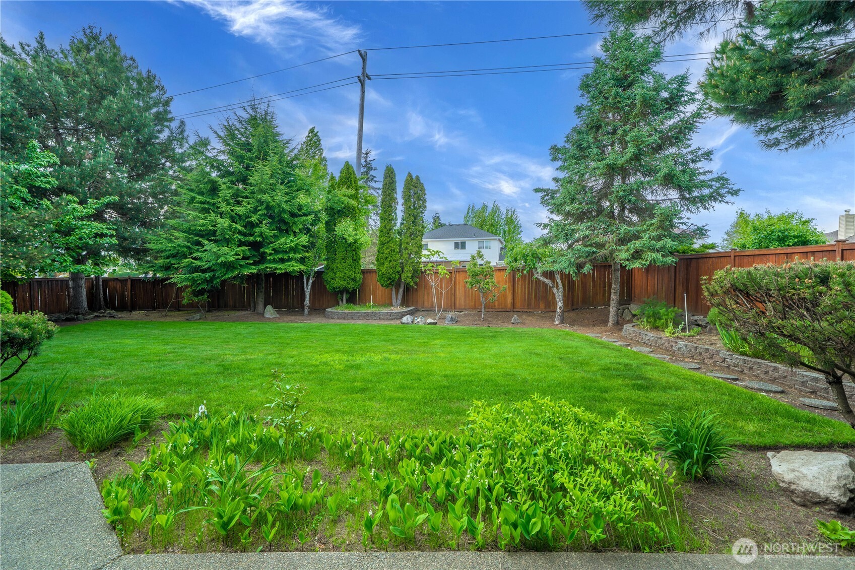 826 SW 347th Court , Federal Way, WA 98023