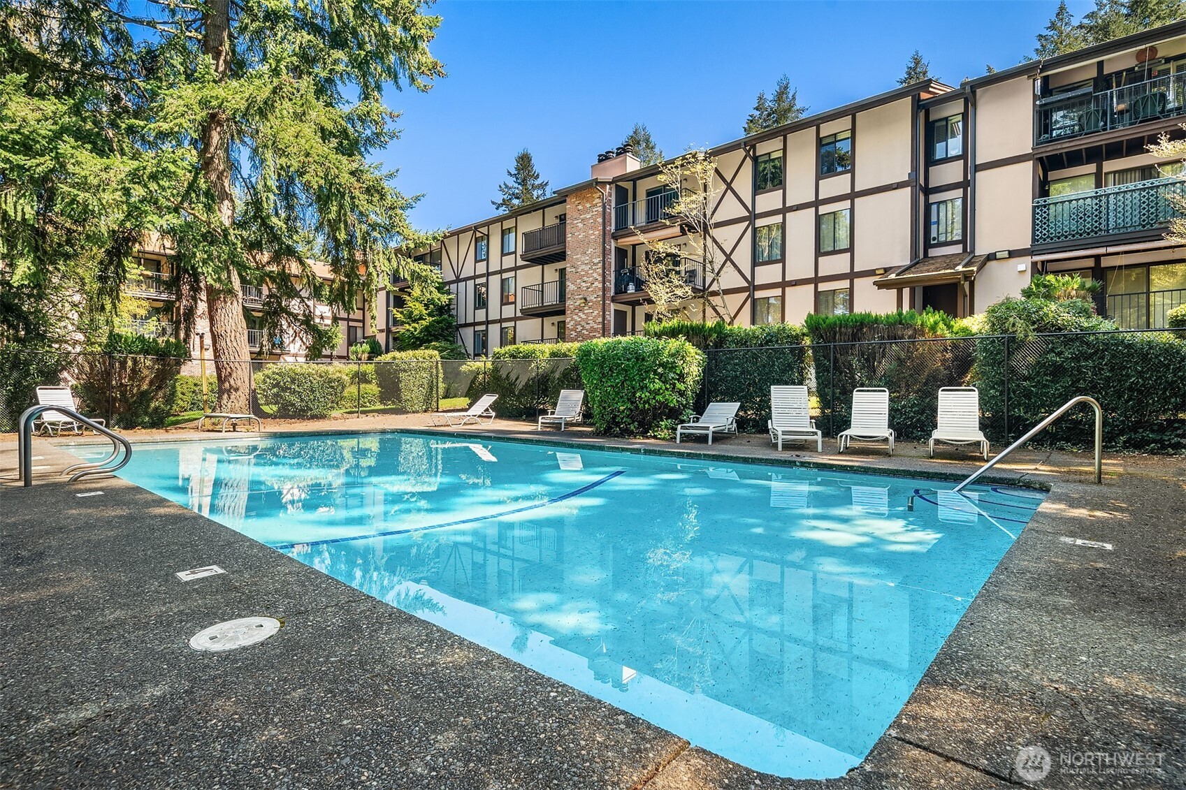 4501 Grandview Drive W #T-105, University Place, WA 98466