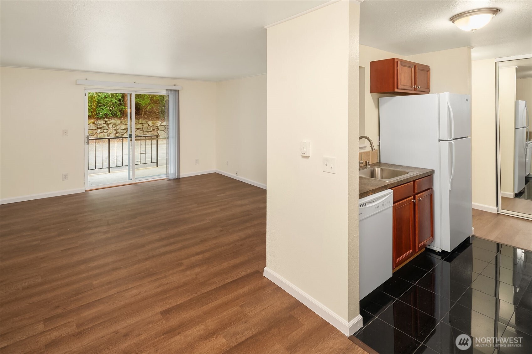 4501 Grandview Drive W #T-105, University Place, WA 98466