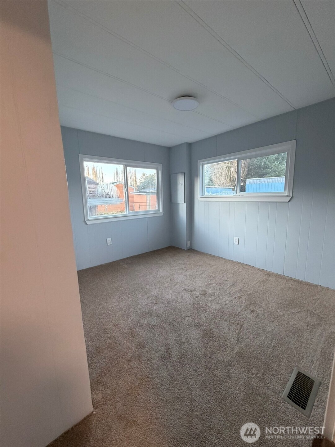 2000 Broadway Avenue #16, Hoquiam, WA 98550