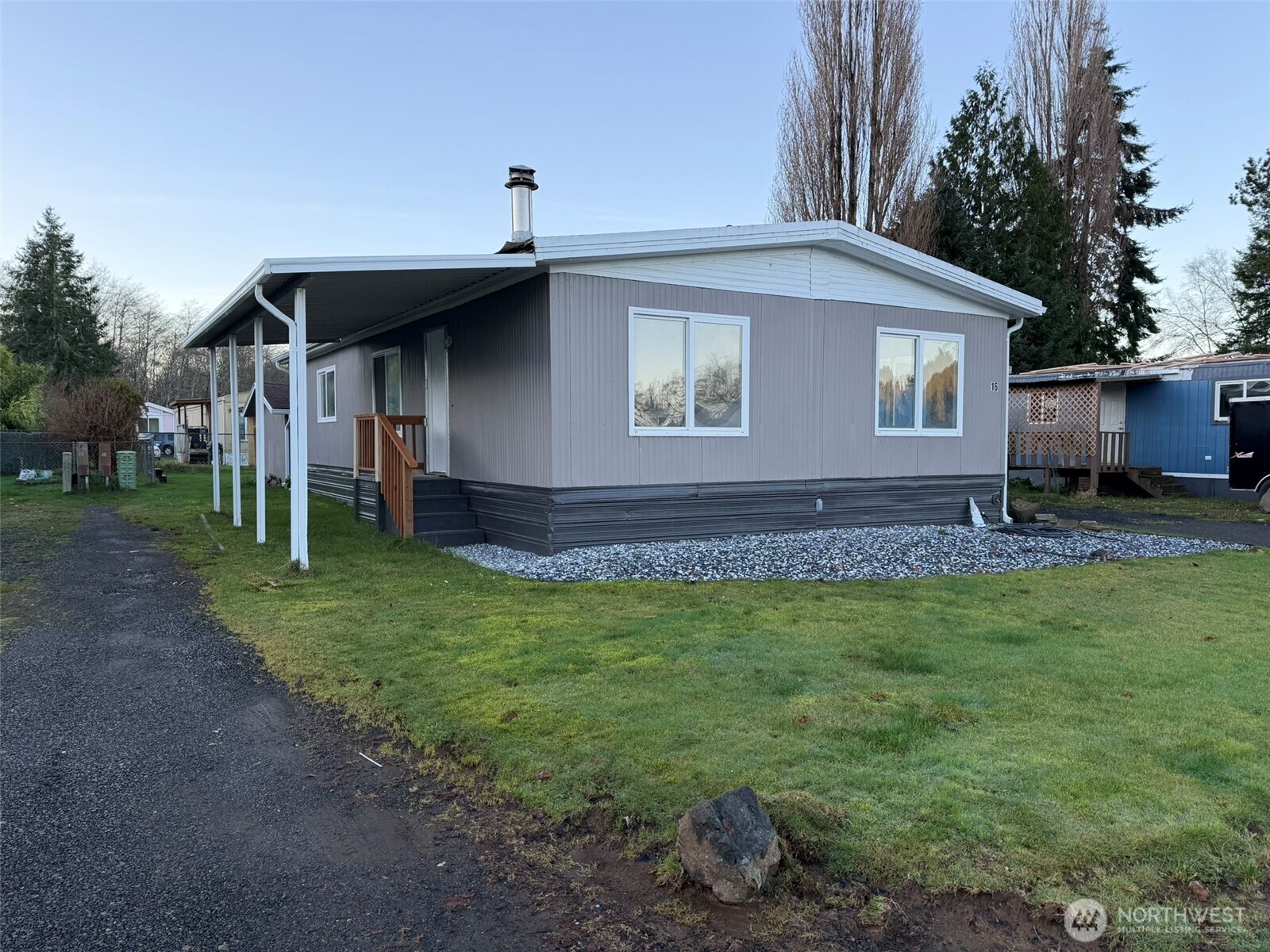 2000 Broadway Avenue #16, Hoquiam, WA 98550
