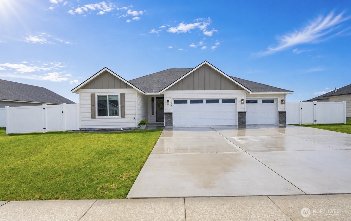 1154 7th Avenue NE, Ephrata, WA 98823