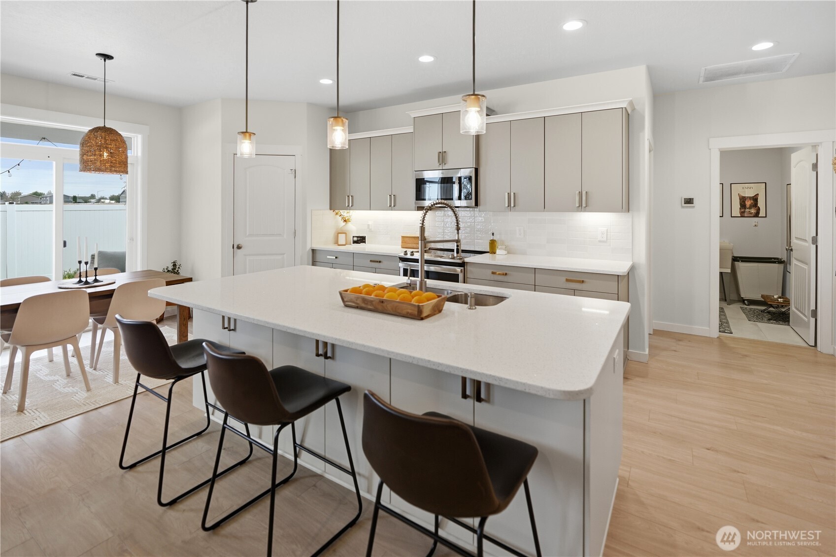 1154 7th Avenue NE, Ephrata, WA 98823