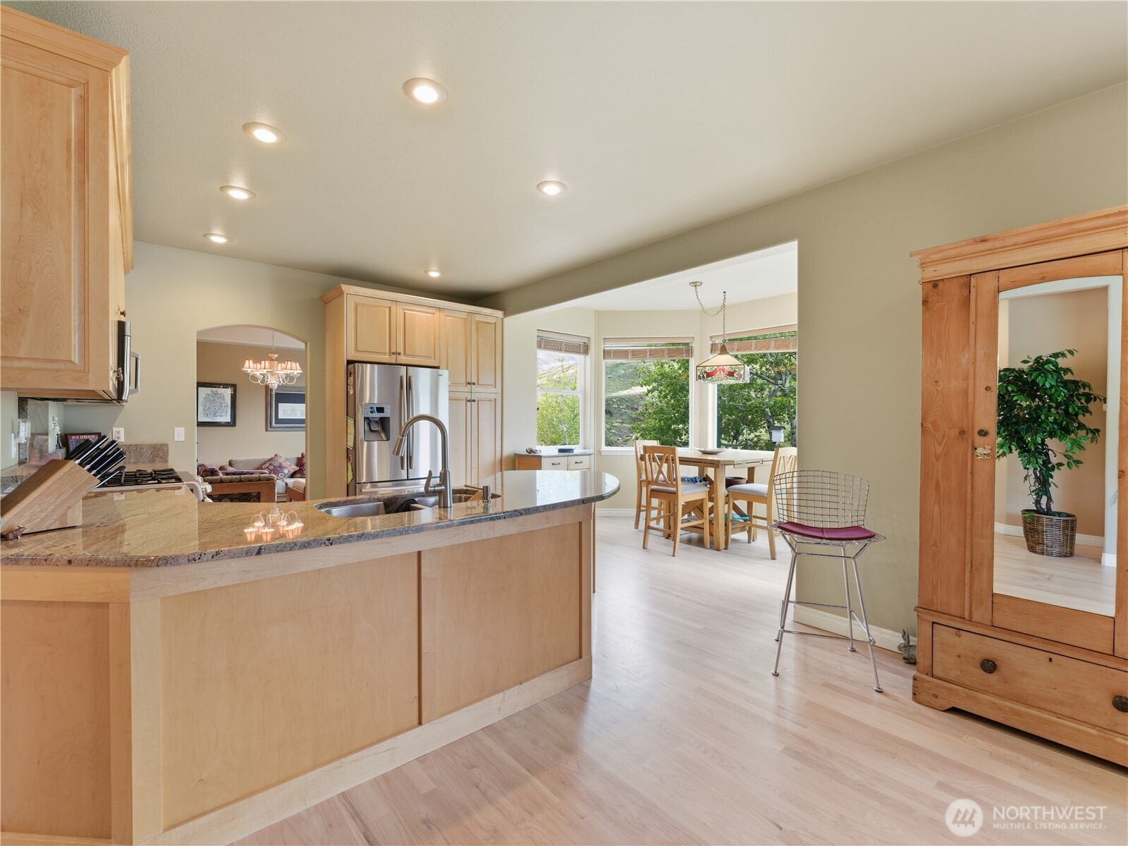 2070 Maiden Lane , Wenatchee, WA 98801