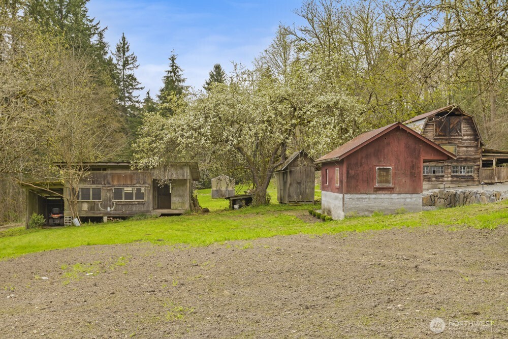 13310 Fettig Road E, Buckley, WA 98321
