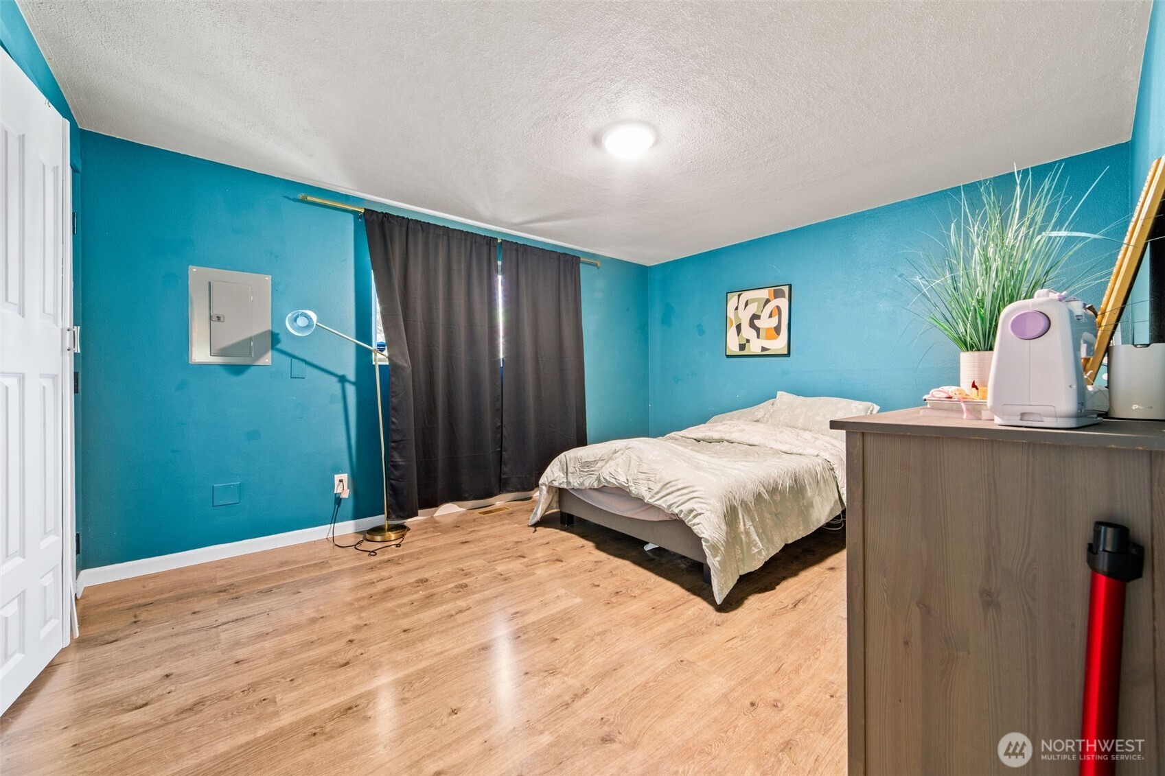413 SW 305th Street , Federal Way, WA 98023