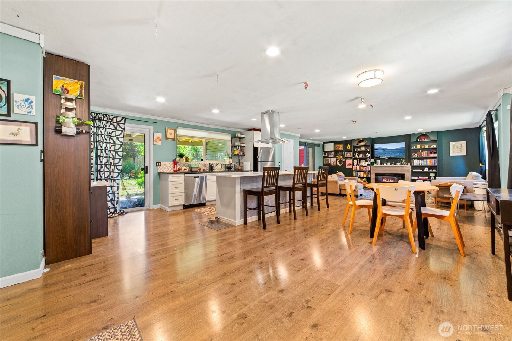 413 SW 305th Street , Federal Way, WA 98023