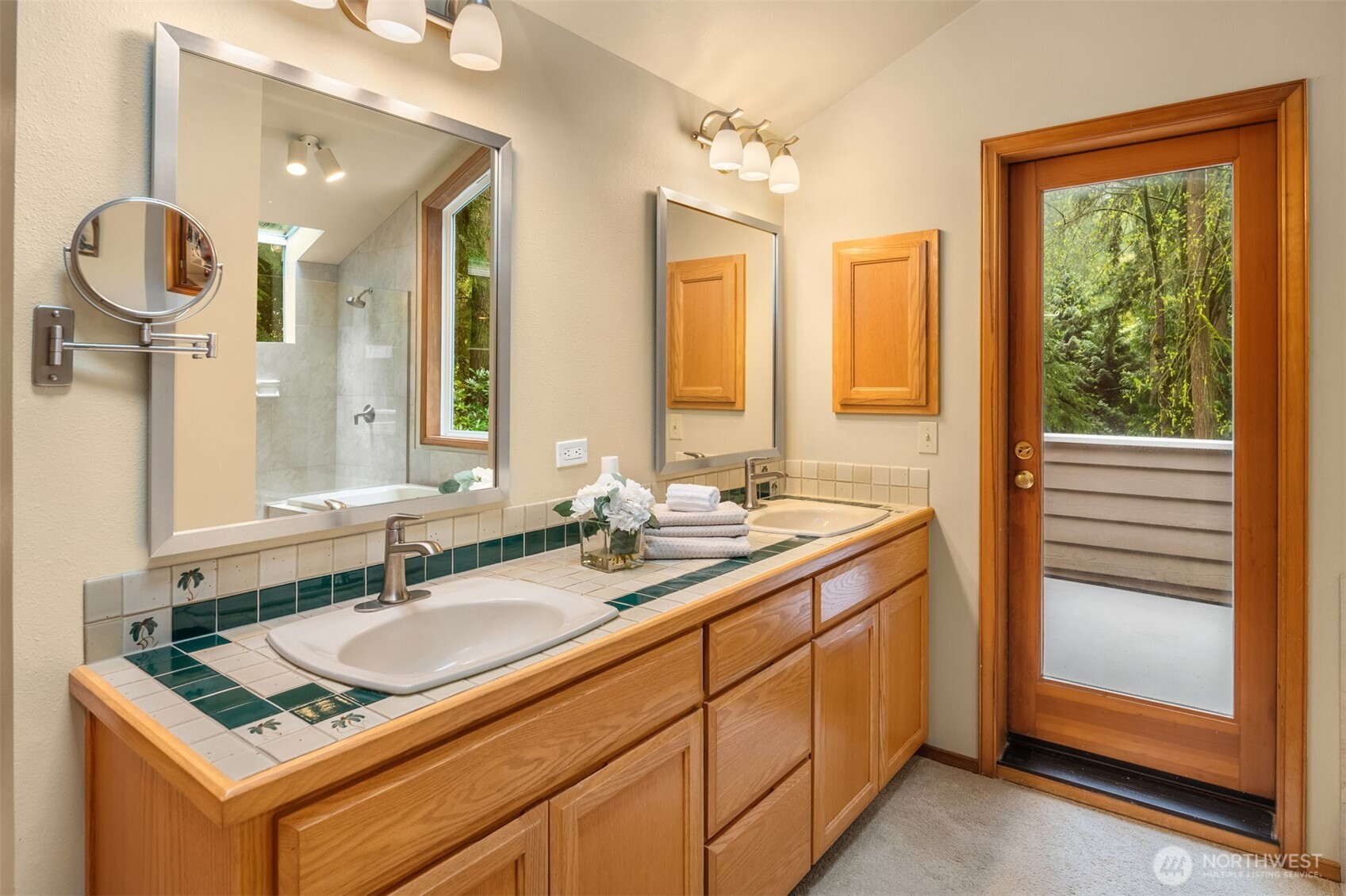 17220 NE 152nd Street , Woodinville, WA 98072