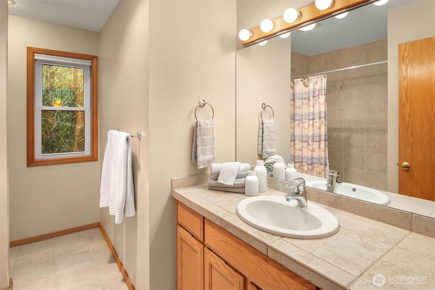 17220 NE 152nd Street , Woodinville, WA 98072