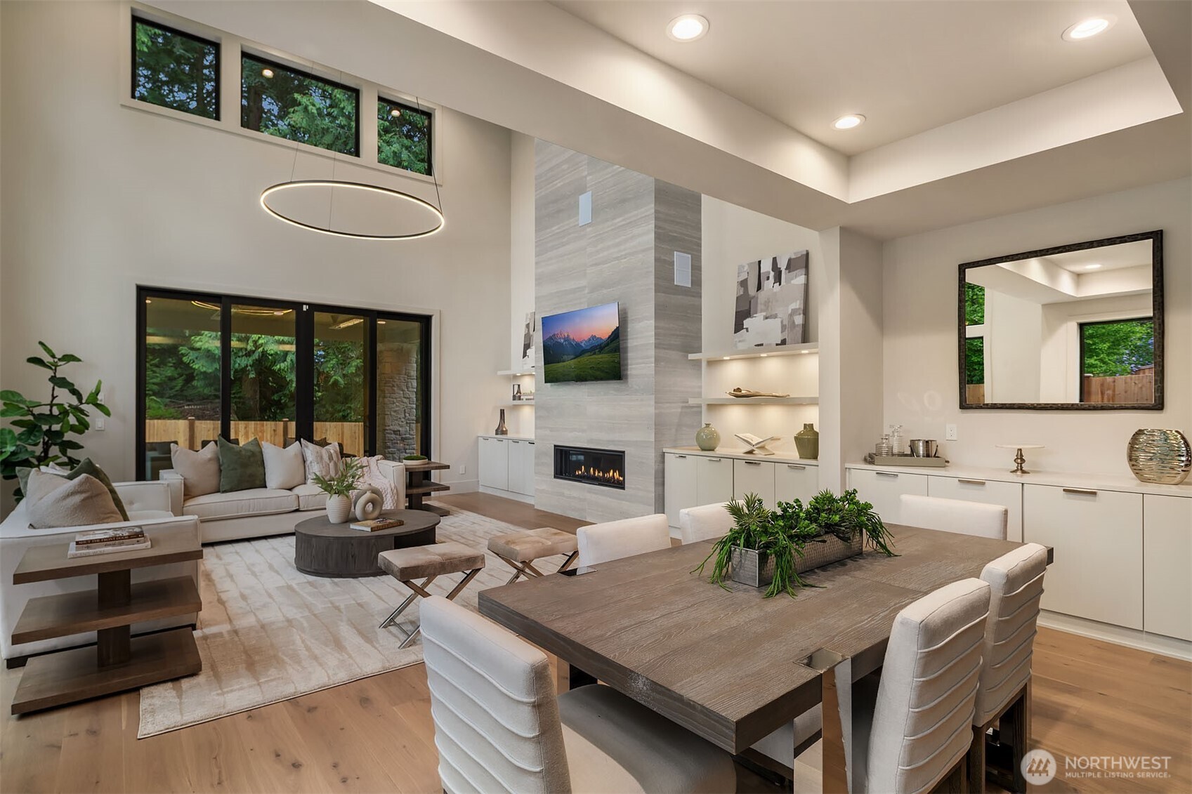 11005 NE 15th Street , Bellevue, WA 98004