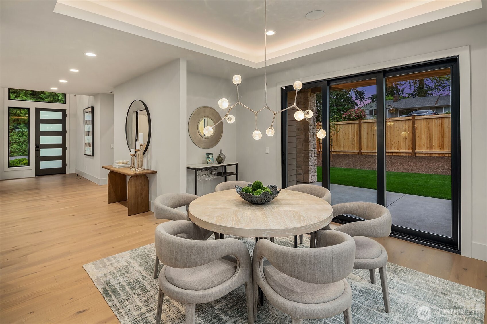 11005 NE 15th Street , Bellevue, WA 98004