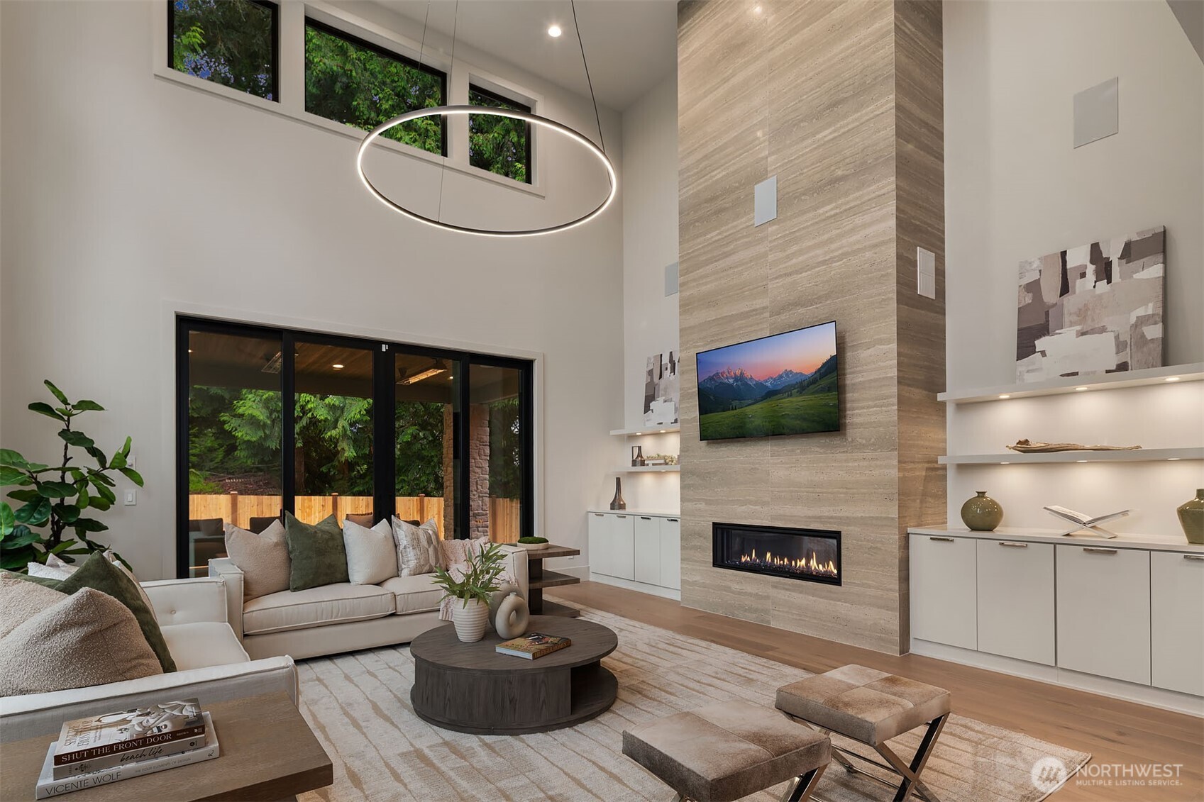 11005 NE 15th Street , Bellevue, WA 98004