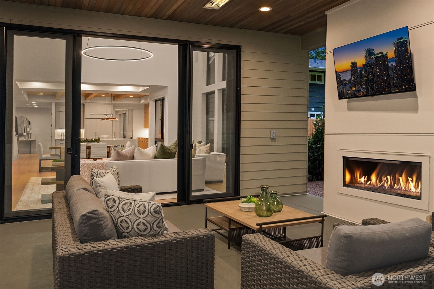 11005 NE 15th Street , Bellevue, WA 98004