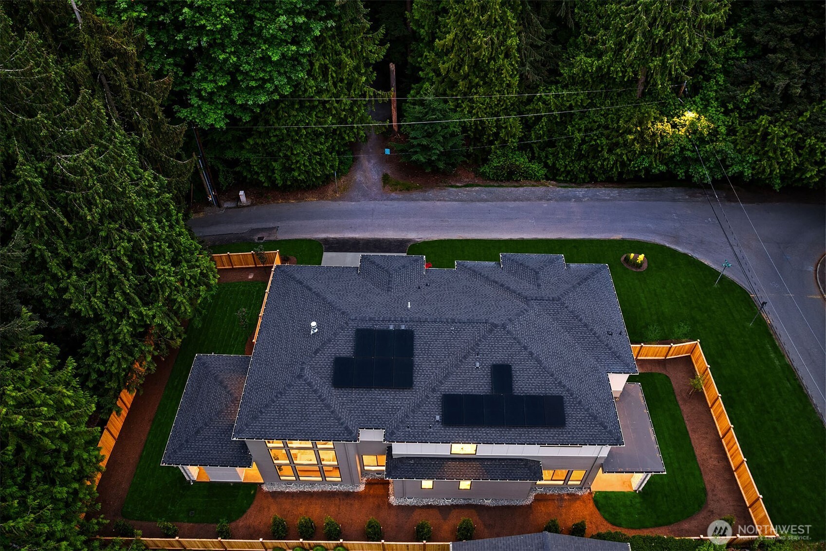 11005 NE 15th Street , Bellevue, WA 98004