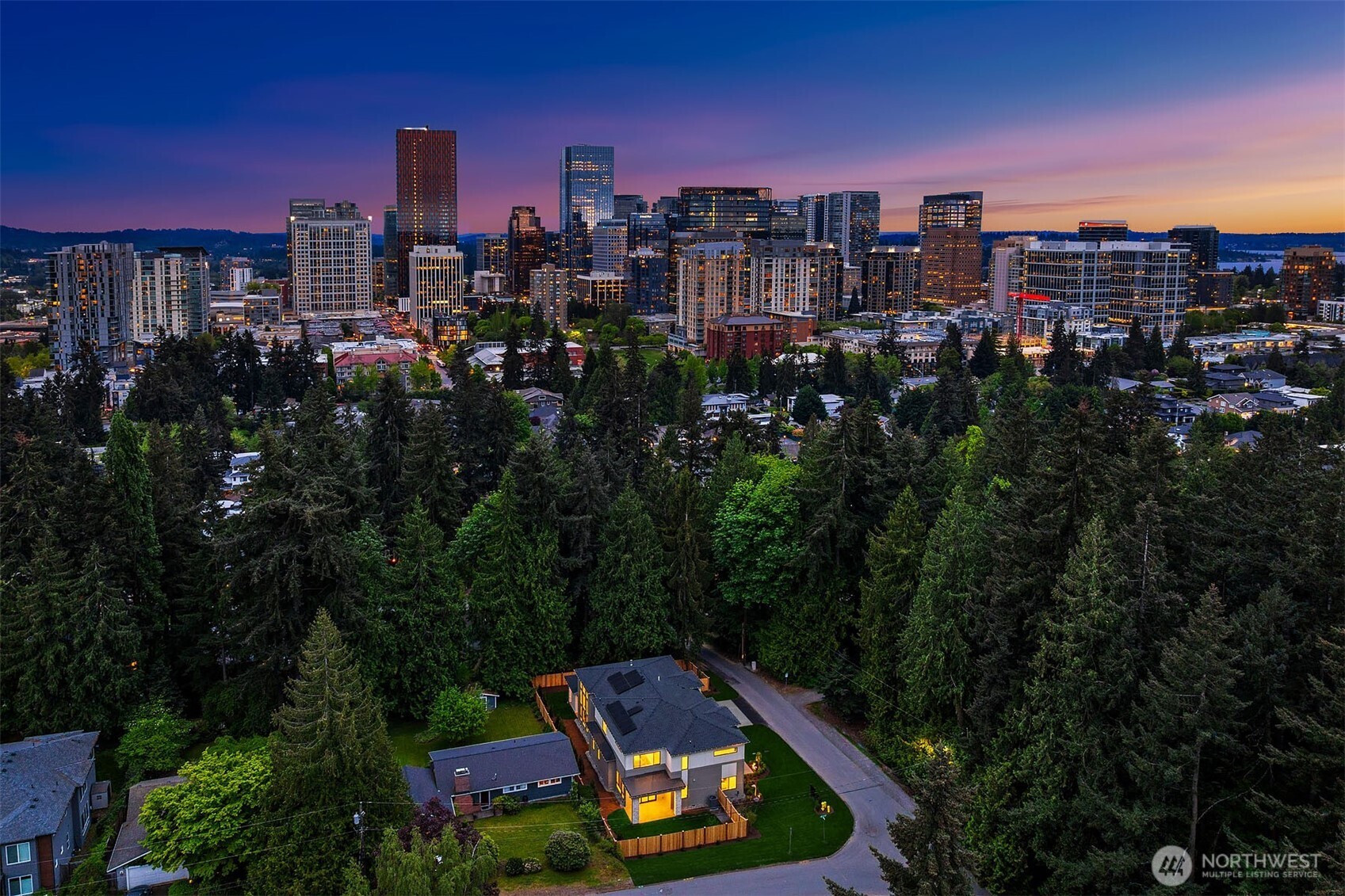 11005 NE 15th Street , Bellevue, WA 98004