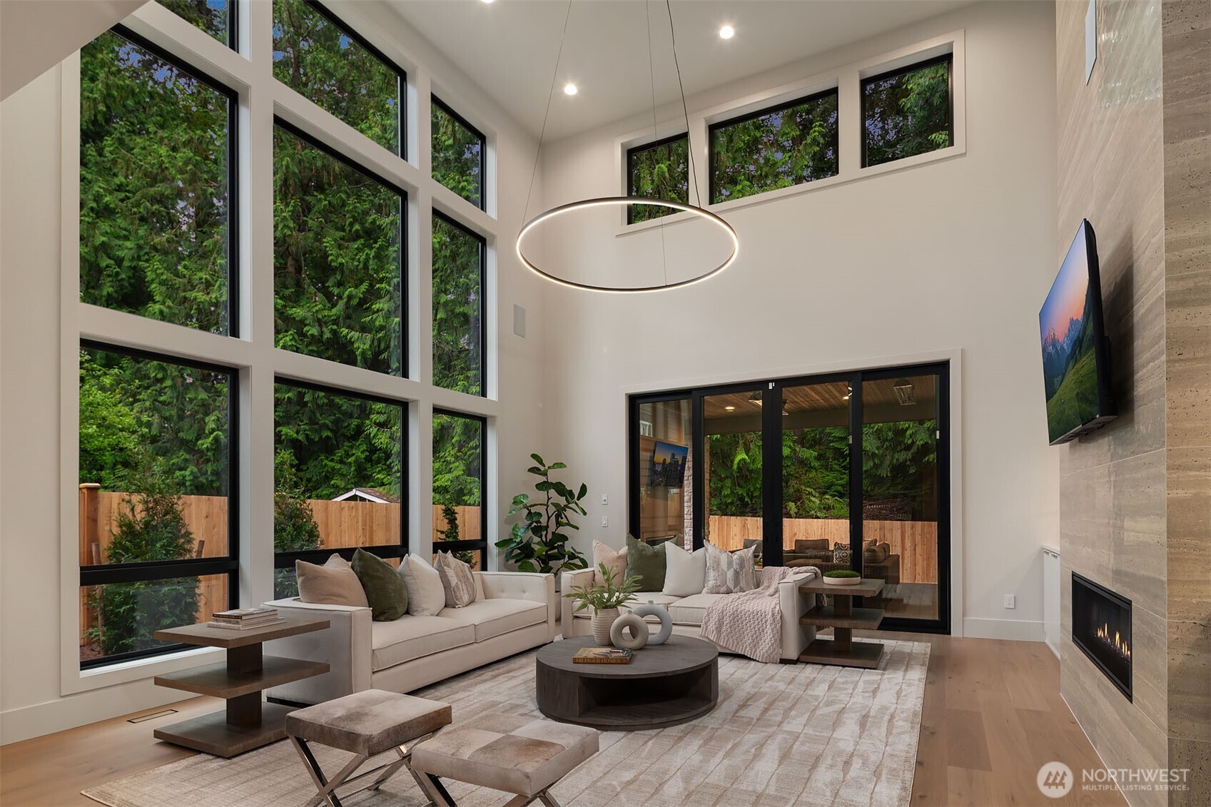 11005 NE 15th Street , Bellevue, WA 98004