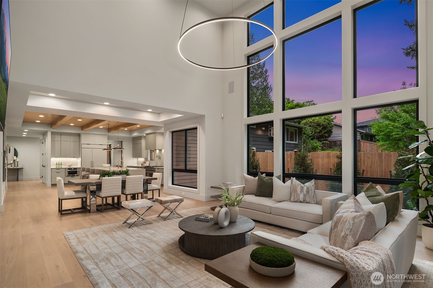 11005 NE 15th Street , Bellevue, WA 98004
