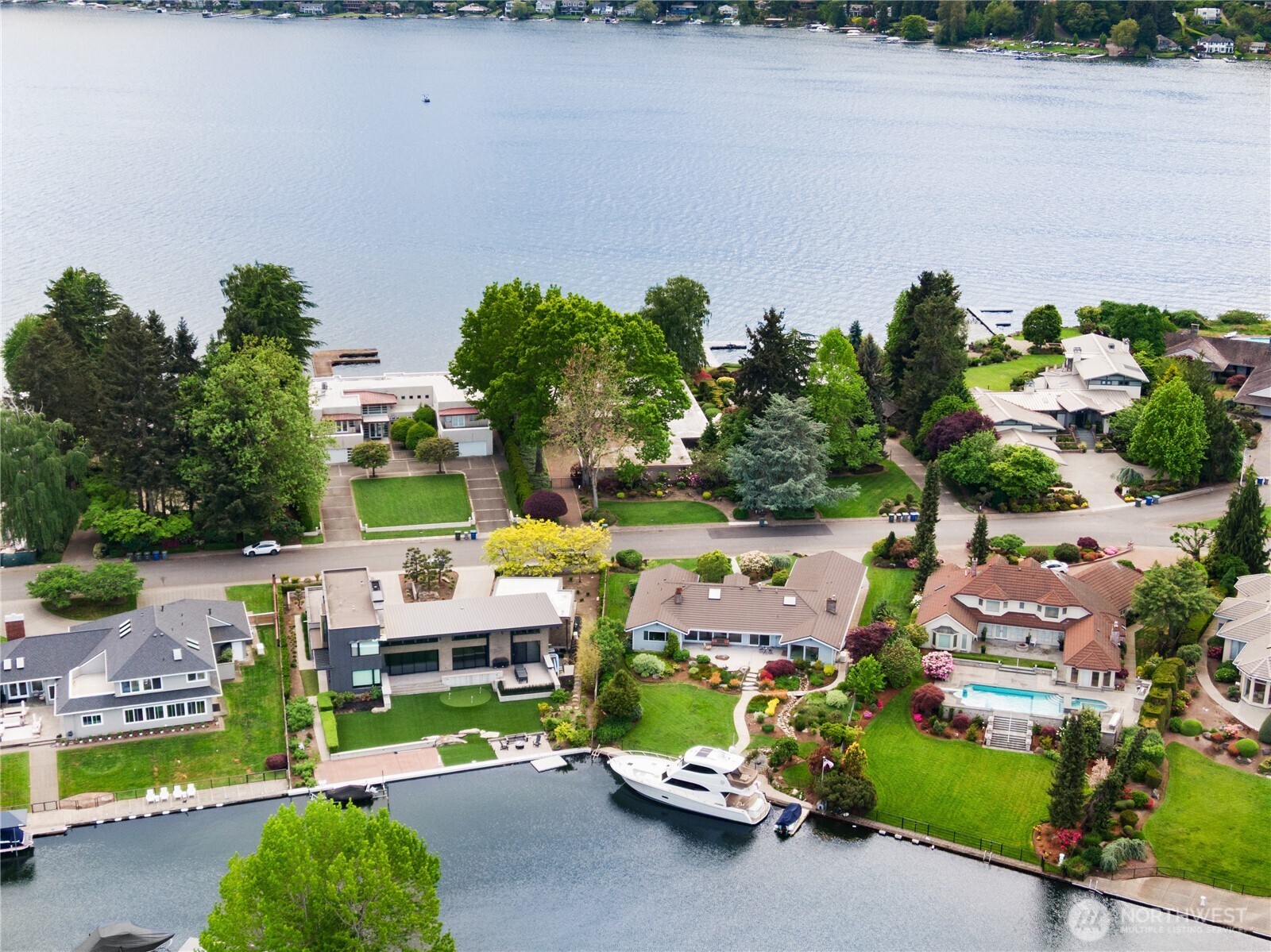87 Cascade Key , Bellevue, WA 98006