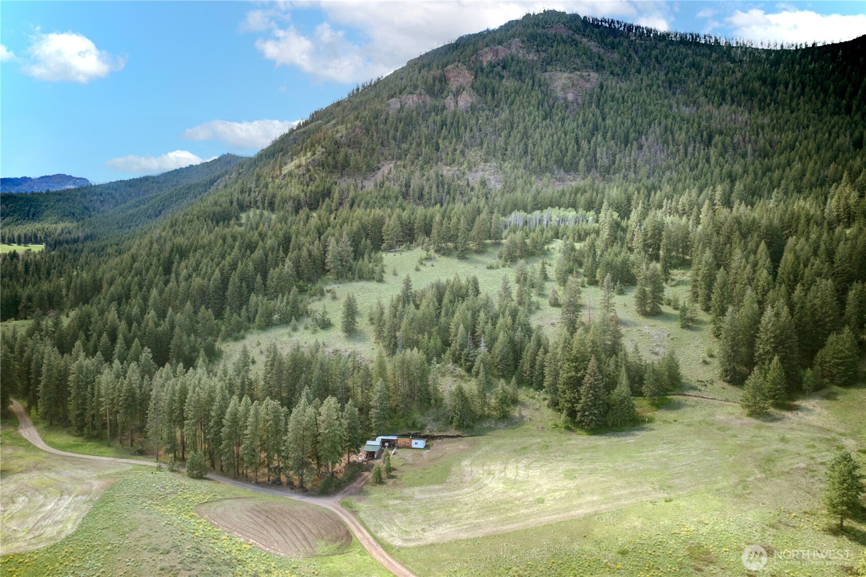 102 Elbow Canyon Road , Twisp, WA 98856