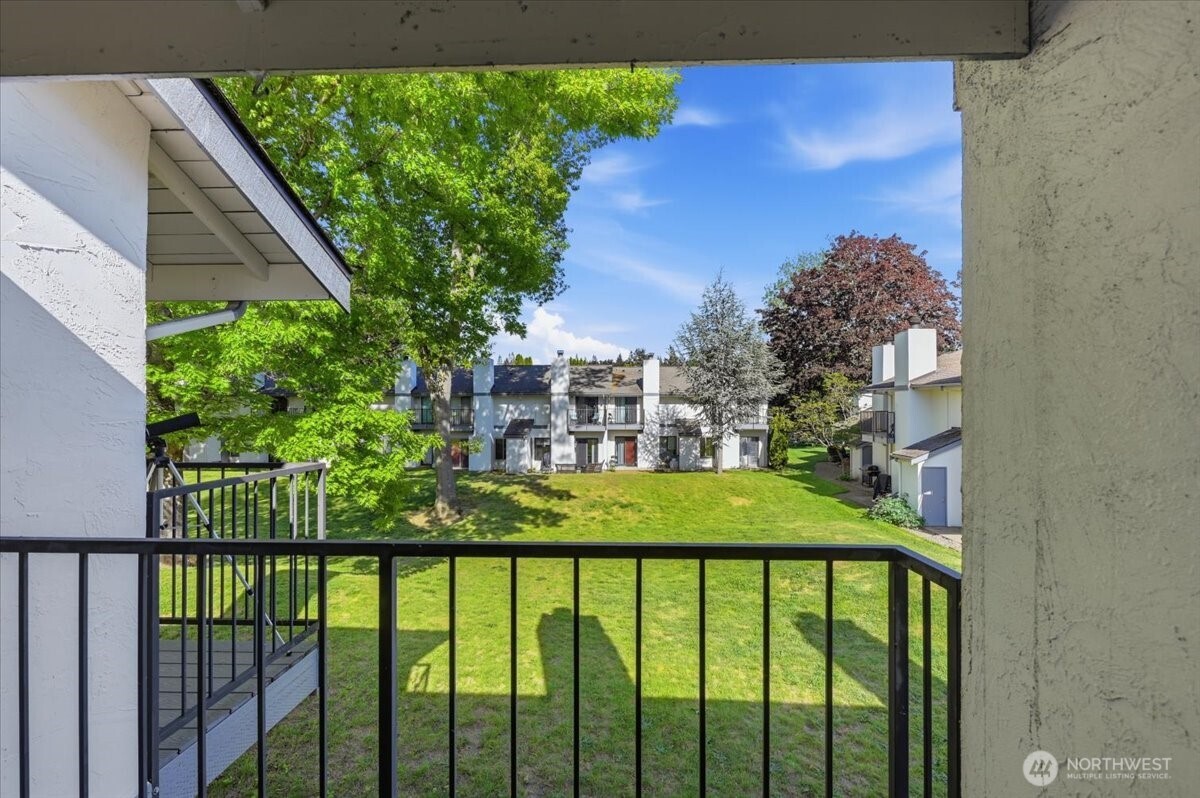 4807 76th St NE #Apt 8, Marysville, WA 98270