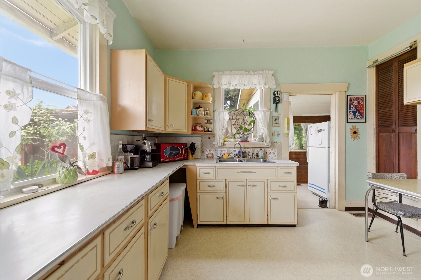 4837 S Sheridan Avenue , Tacoma, WA 98408