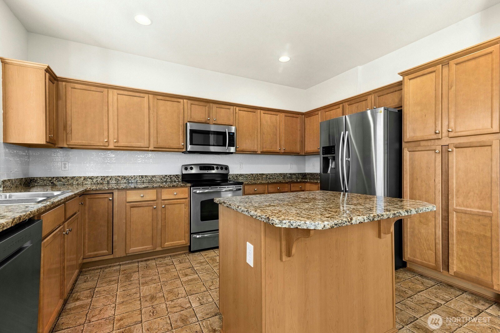 2407 88th Drive NE, Lake Stevens, WA 98258-6429