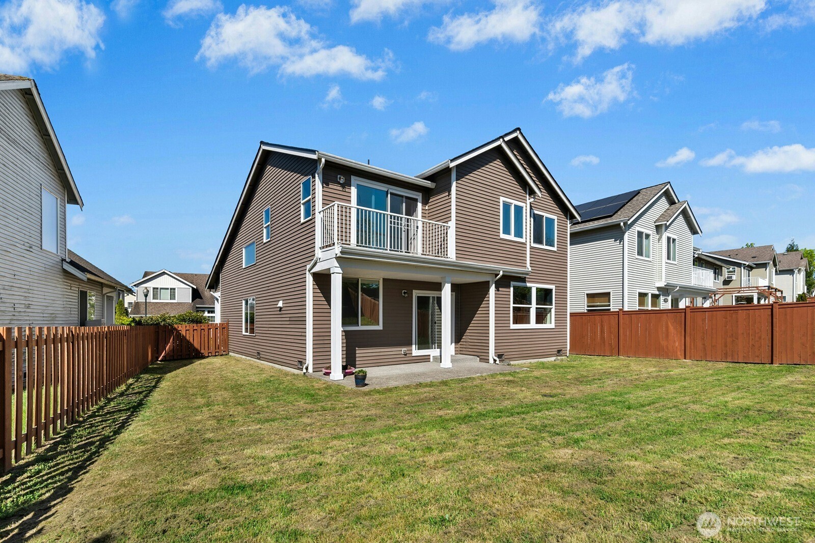 2407 88th Drive NE, Lake Stevens, WA 98258-6429