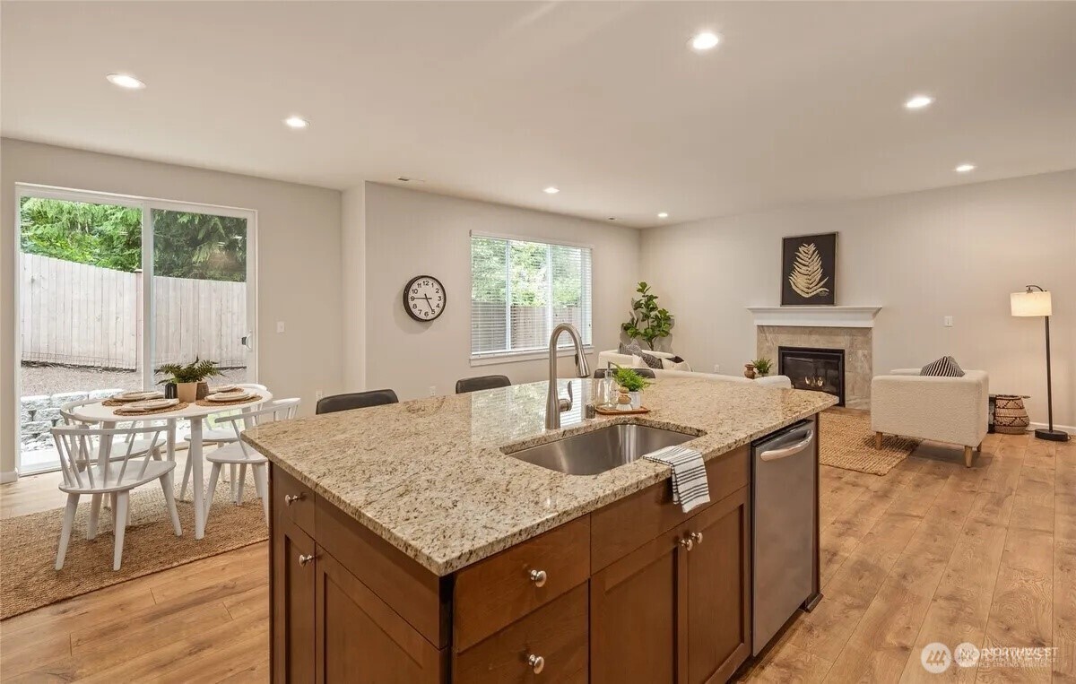 9799 15th St SE , Lake Stevens, WA 98258