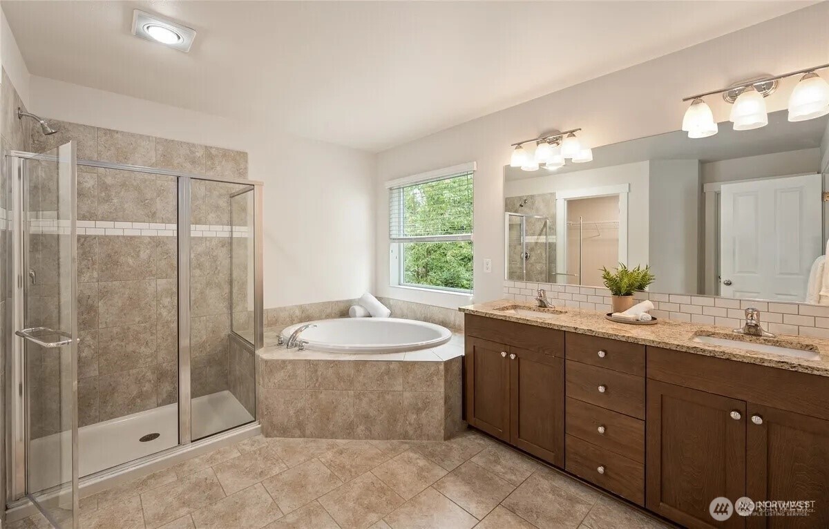 9799 15th St SE , Lake Stevens, WA 98258
