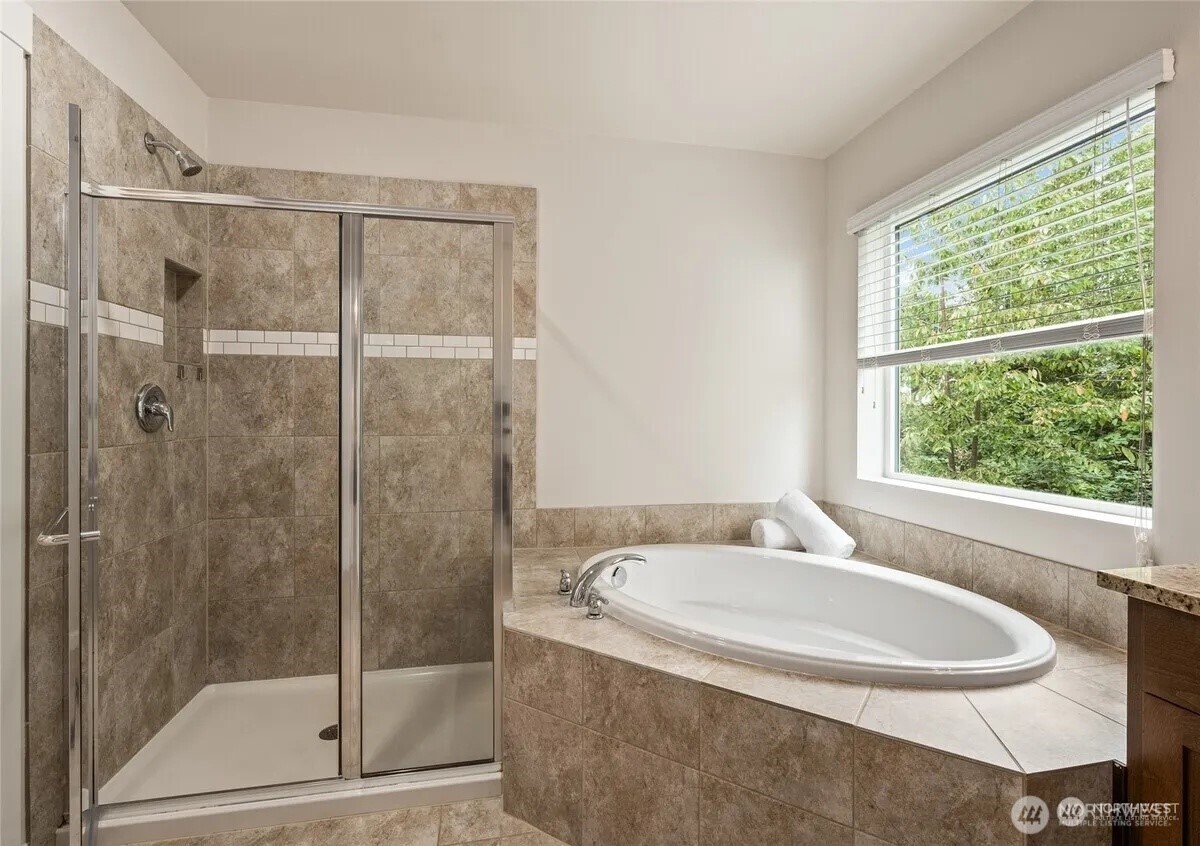 9799 15th St SE , Lake Stevens, WA 98258